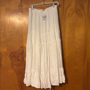 American Eagle White Maxi Skirt NWT M